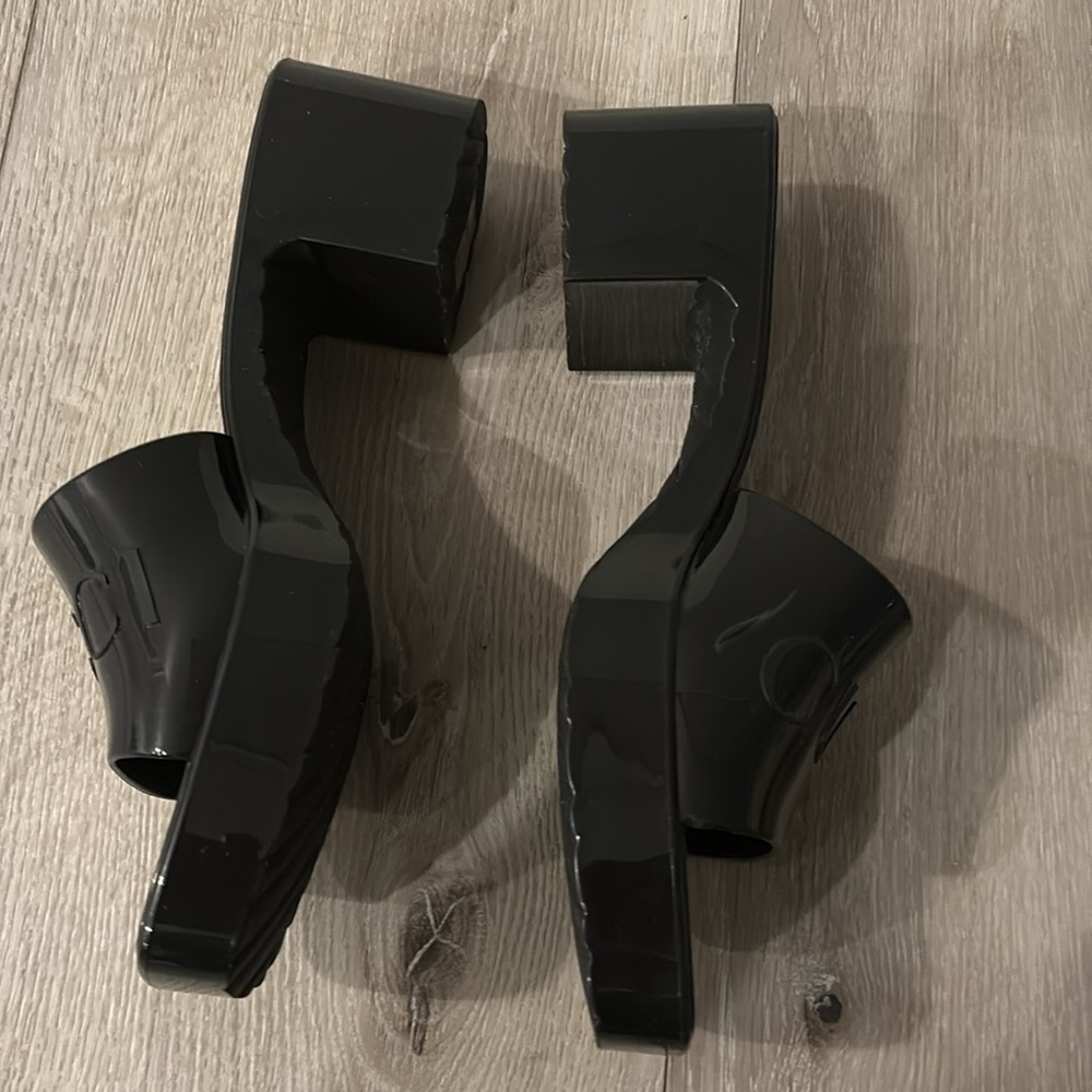 Gucci  black rubber logo platform  slides shoes Sz 38 EU /8 US New No box - Picture 4 of 13